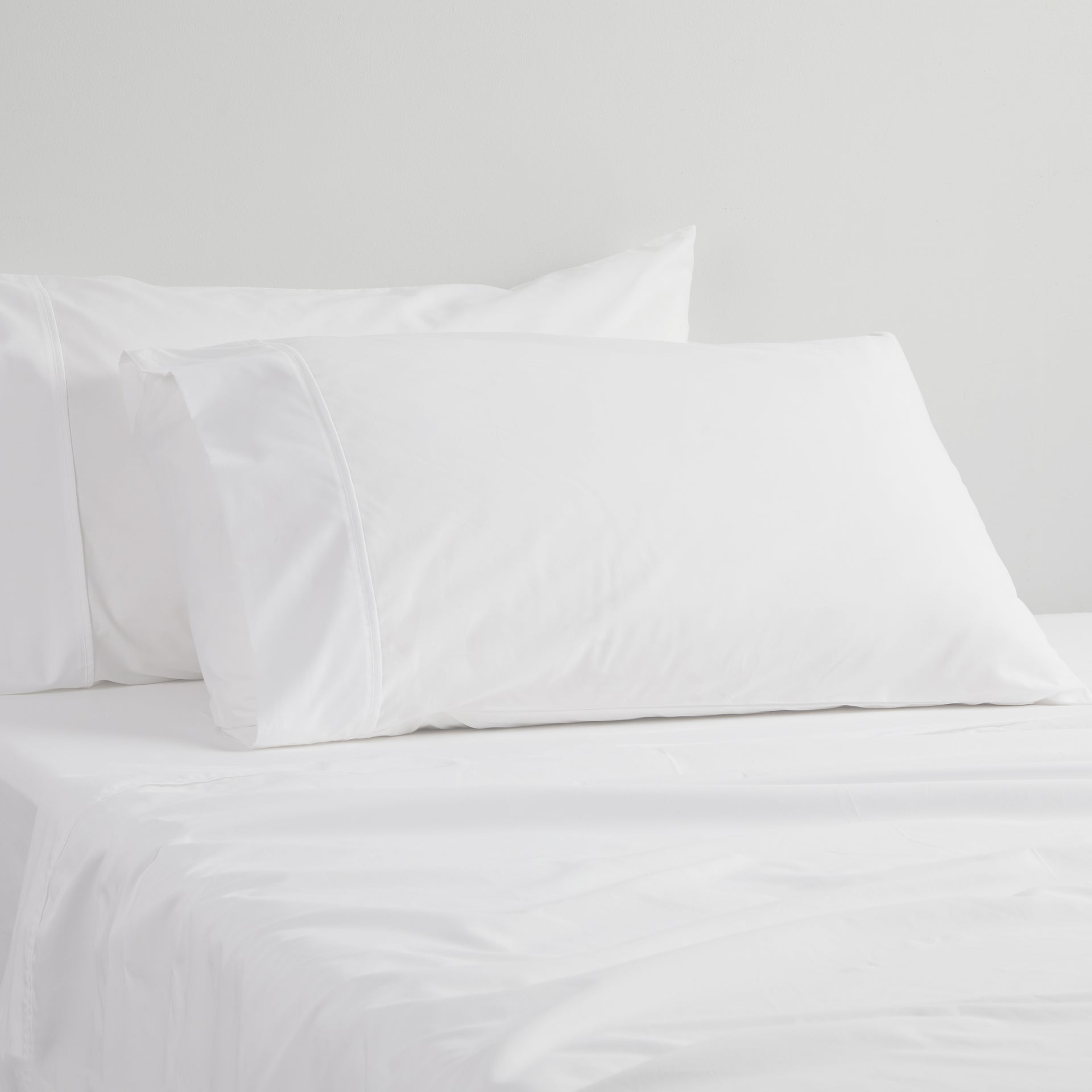 Logan and Mason 400TC Egyptian Cotton Sateen Sheet Set